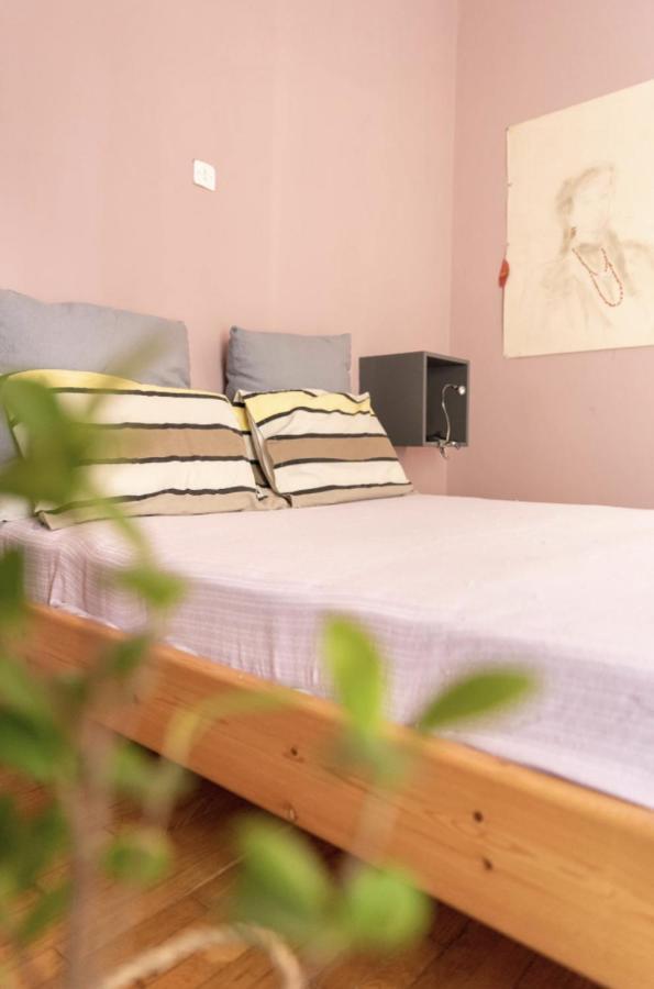 Nice Apartment Near City Center Atina Dış mekan fotoğraf
